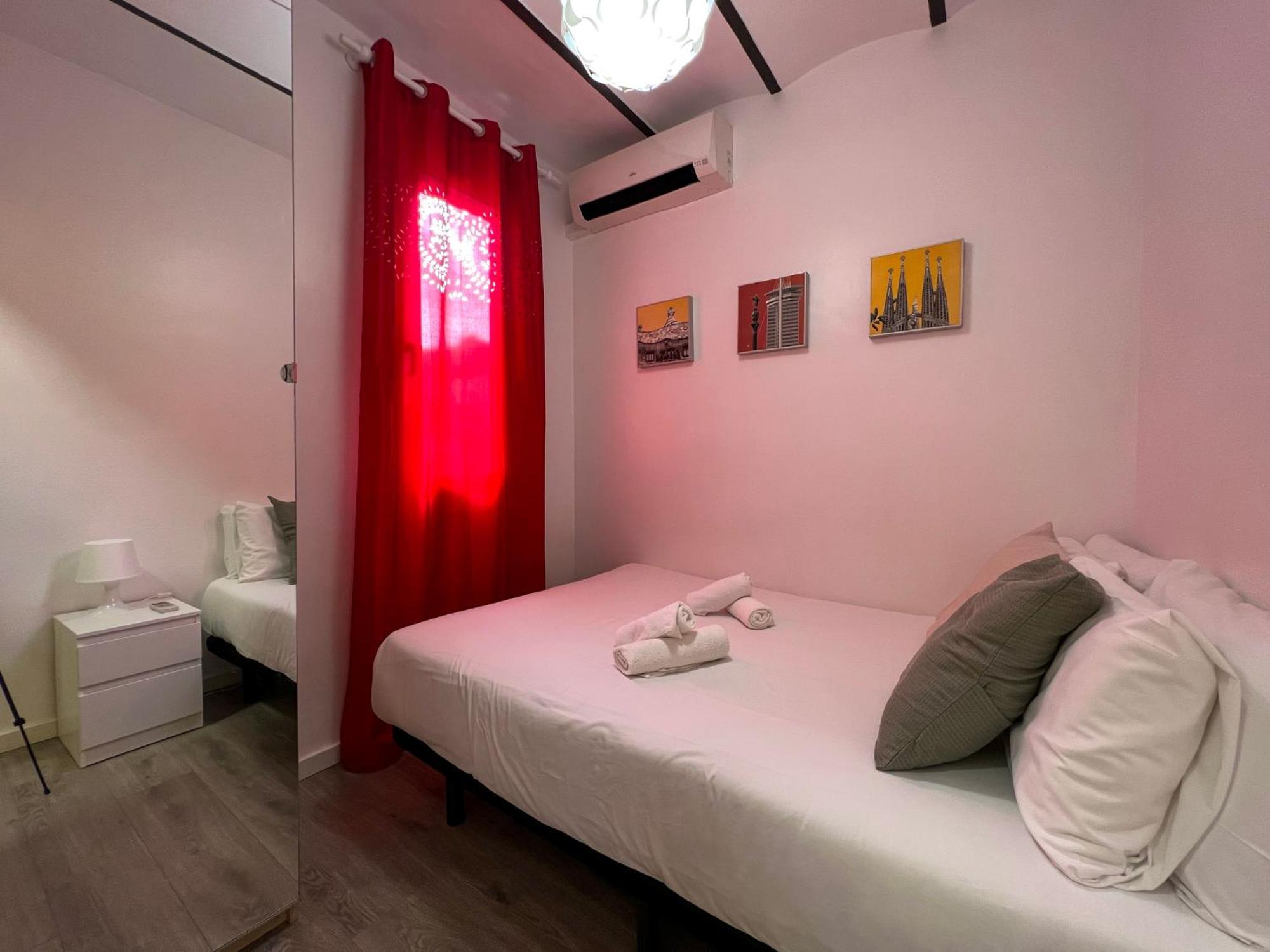 Stay U-Nique Apartments Fontrodona Barcelona Bagian luar foto